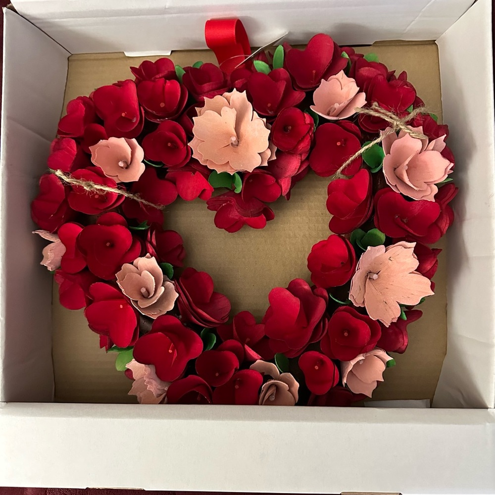 👀 PRICE DROP 👀 Valentines Day Wreath ~ Home Decor